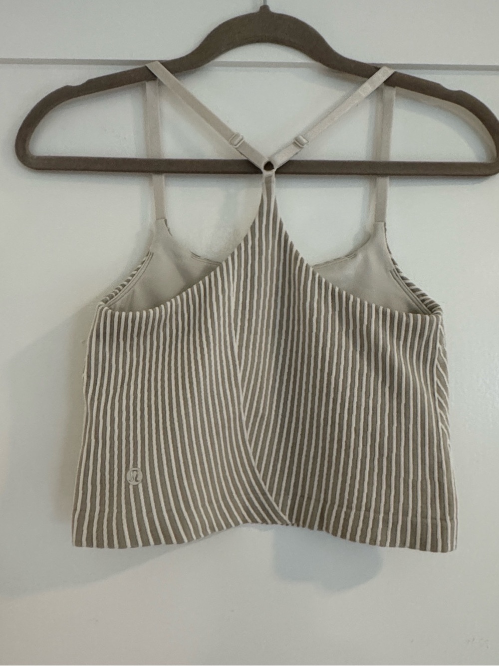 Lululemon Strappy Seamless Yoga Shelf Tank Top in Bone/Raw Linen | Size 4 - Picture 5 of 7
